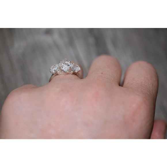 Engagement rings, raw diamond ring, raw stone ring, alternative engageme… - Picture 4 of 5